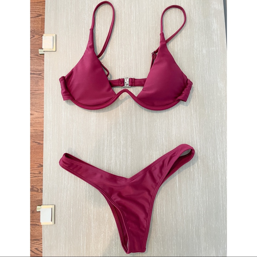**SOLD** V wire bikini
